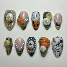 Snoopy Halloween Nails, Snoopy Fall Nails, White Fall Nails, Weird Nails, Fall Snoopy, Quilted Nails, Snoopy Nails, Y2k 3d, Enchanted Woodland