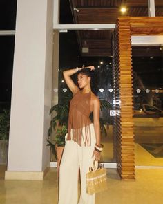 #vacation #outfits #vacationstyle #vacationoutfit #tropicalvibes #colombia #cartagena #beigeaesthetic #beige #brown #bangles #acrylicbangles #brownaesthetic #digitalcamera #curly #linen #linenpants #curlyhaircare #curlyhairstyle #curlyhairideas #curlyhairgoals #4b #4ahair #detailspic #detailpic #details #gold #aesthetic #eurotrip #eurosummer #eurooutfit #summer #summeroutfitideas #dinner #dinneroutfit #outfitinspo #blackgirl #crochet #crochettop #browncrochet #backless #backlesstop Brown Bangles, Island Gyal, Autumn Girl, Gold Aesthetic, Vacation Outfit, Backless Top, Curly Hair Care, Dinner Outfits, Beige Aesthetic