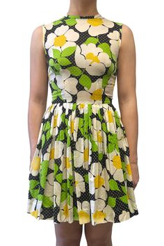 Please note that this item is final sale and cannot be returned or exchanged. See more in our Shipping and Returns page. VINTAGE SELECTED BY ANNA SUI Midi dotted floral dress with yellow and green flowers and a back zipper closure. No size tag available, fits as size XS. PRODUCT DETAILS Good condition Some stains on the right inner side Style# V0424B70 CARE/IMPORT Dry clean only DIMENSIONS HPS: 33.5" CB: 32.5" Bust: 33" Waist: 24" Hips: 34" Sweep: 36" This is a previously loved vintage garment, and therefore supports the planet by promoting a circular system carrying a lighter carbon footprint. Green Lemon Print Dress For Garden Party, Retro Green Dress With Vintage Print, Vintage Sleeveless Fitted Floral Dress, Vintage Daisy Print Dresses, Vintage Yellow Floral Print Dress, Vintage Green Floral Print Dress, Fitted Lemon Print Dress For Garden Party, Yellow And Green Flowers, 19th Century Dress