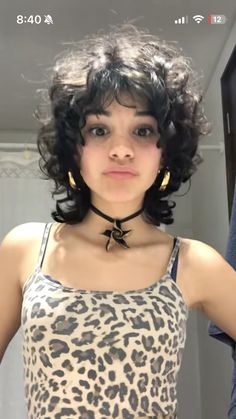 Curly Hair With Straight Bangs Hairstyles, Short Choppy Curly Hairstyles, Side Bangs On Curly Hair, Curly Hair Baby Bangs, Curly Choppy Layers, Curly Bangs Updo, Jellyfish Cut Curly Hair, Curly Baby Bangs, Baby Bangs Curly Hair