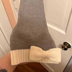 A Brand New With Tags Kate Spade Scarf. Gray And White Knit With Bow On One Side.Comfy And Warm For Winter Bow Scarf, Accessories Brand, Kate Spade Accessories, White Bow, Accessories Branding, Scarf Wrap, Grey And White, Scarf Accessory, Kate Spade