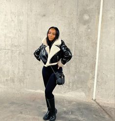 Amsterdam Outfit Black Women, Baddie Fits Winter Going Out, Outfit With Boots Black Women, Black Women Lounge Wear, Chicago Outfits Black Women, Cold Weather Outfits Winter Freezing, Amsterdam Outfit Winter, Winter Outfit Baddie, Black Outfits Ideas