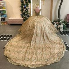 Sparkly Champagne Gold Ball Gown Quinceanera Dress 2024 Off The Shoulder Applique Bead Birthday Party Sweet Vestidos De 15 Años Gold Ball Gown, Shoulder Applique, Sparkly Champagne, Quinceanera Dresses Gold, Flora Dress, Modest Prom, Plus Size Prom, Wedding Dresses With Flowers, Wedding Flower Girl Dresses