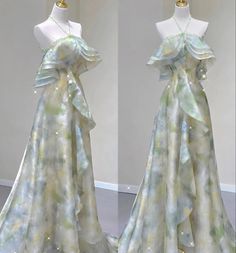 Ethereal Dress Goddesses, Prom Dresses Halter, Ombre Green, Ethereal Dress, Mermaid Prom Dresses Lace, Purple Prom Dress, Prom Dress Inspiration, Sequin Prom Dresses, Pretty Prom Dresses