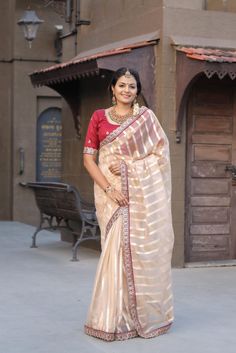 *New launch designer saree*
*Price :- 1299*
 *Fabric*- Pure banarasi soft organza silk Fabric 

*Work*-  Heavy multistiched work Border attached with saree and blouse

*Blouse*- contrast blouse with lace border



READY TO SHIP Golden Saree, Peach Saree, Saree And Blouse, Blouse Indian, Grey Saree, Fabric Work, Saree Floral, Lace Saree, Purple Saree