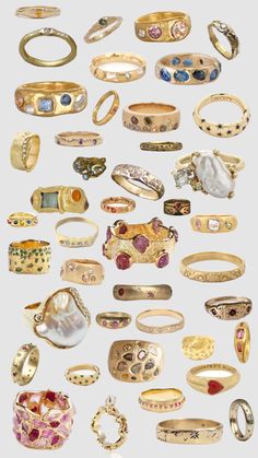 #gold#rings Gold Jewellery Collection, Chunky Gold Jewelry, Lucky Plant, Dope Jewelry Accessories, Jewellery Trends, Gold Aesthetic, Jewelry Accessories Ideas, Dope Jewelry, Italian Jewelry