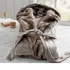 Fur Robes, Caramel Ombre, Luxury Robes, Fashion Vibes, Grey Ombre, Faux Fur Slippers, Fur Slippers, Cabin Life, Faux Fur Throw