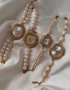 Pearl Watches Women, Watch Astethic, Vintage Watches Aesthetic, Jewelry Making Aesthetic, Trendy Watches Women, Stylish Jewelry Accessories, Pearl Watch, Fancy Watches