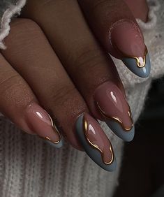 Gel Nails Ideas Non Acrylic Short, Summer 2024 Gel Nails, Gold Design On Nails, Gold Vacation Nails, Summer Gel Nails Ideas Almond, Almond Croc Nails, Short Almond Nails Designs 2024, Summer Gold Nails, Green And Gold Almond Nails