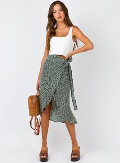 Casual Fitted Wrap Skirt For Day Out, Casual Wrap Skirt For Spring Day Out, Casual Wrap Skirt For Summer Day Out, Casual Fitted Midi Wrap Skirt, Casual Fitted Floral Print Wrap Skirt, Casual Lined Wrap Skirt For Brunch, Versatile Fitted Wrap Skirt For Spring, Green Lined Wrap Skirt For Day Out, Fitted Green Wrap Skirt For Vacation