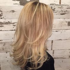 Medium Blonde Hair With Layers, Blond Layered Hair, Medium Blonde Hair, 70s Hair, Limp Hair, Hairstyles For Layered Hair, Best Hair Salon, Long Hair Color