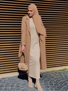 Modesty Winter Outfit, Hijab Business Outfit, Muslimah Fashion Casual, Stylish Outfits Casual, Glamour Outfit, Fall Fashion Dresses