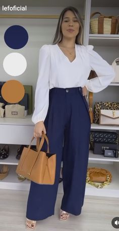 Everyday Wreath Ideas, Elegant Classy Dresses, Wide Leg Pants Outfit Work, Slacks Outfit, Look Working Girl, Pants Outfit Work, Colour Combinations Fashion, Color Combos Outfit, Color Combinations For Clothes