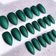 Green Fake Nails * Faux Nails * Glue On Nails * Green Nails * Emerald Nails * Green * Metallic * Stiletto Nails * Gloss Nails * Matte Nails Matte Green Nails With Gold, Loki Nails, Green Fake Nails, Nails Emerald, Gloss Nails, Magenta Nails, Nails Metallic, Faux Nails, Emerald Nails