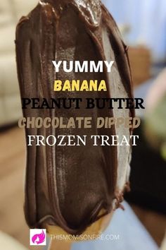 banana peanut butter chocolate dipped frozen treat Frozen Banana Treats, Frozen Banana Recipes, Healthy Banana Recipes, Chocolate Dipped Bananas, Banana Treats, Chocolate Covered Bananas, Peanut Butter Snacks, Frozen Chocolate