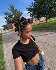 anazia | so you said you cant braid? i got u🫶🏽 btw.. i haven’t posted it on here but i have a cornrow tutorial on my tiktok!! @ uhnayzhuh... | Instagram