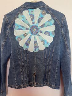 Spiegel vintage women's denim size 8 jacket.  Very tailored and flattering fit.  Beautiful blue fabric wheel on the back to set it apart from others.  One of a kind. Jean Vintage, Vintage Denim Jacket, Tailored Jacket, Blue Fabric, Vintage Denim, Beautiful Blue, Denim Women, Vintage Ladies, Denim Jacket