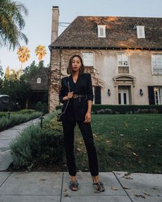 10 motivos para usar all black no office look - Guita Moda Black Cropped Trousers, Aimee Song, Season Outfits, All Black Outfits, Hair 2018, Song Of Style, Fashion Blogger Style, Black Work