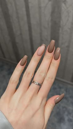 117 Nail Art Ideas To Turn Your Nails Into Tiny Little Artworks Hello Nails, Smink Inspiration, Simple Gel Nails, Casual Nails, Blush Nails, Makijaż Smokey Eye, Brown Nails, Minimalist Nails, Classy Nails