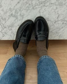 San Francisco Aesthetic Outfits, San Francisco Aesthetic, Black Loafers Outfit, Aesthetic Fall Outfit, Brown Gingham, 17k Followers, Timeless Aesthetic, Aesthetic Fall, Black Loafers