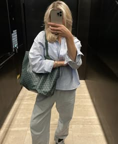 Swedish Outfit, Green Bag Outfit, Scandinavian Outfit, Aesthetic Clean Girl, Back To Uni, Scandi Fashion