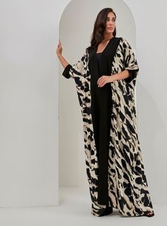 Premium Quality Fabric Model height: 175 CM 100% Viscose Length: 140cm Model Height, Dress Collection, Quality Fabric, Tunic Tops, Premium Quality, Knitwear, Fabric, Dresses, Black