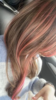 Light Brown Pink Highlights, Dyed Hair For Dirty Blonde, Blond With Pink Streaks, Pink Hair Dye Ideas Brunettes, Light Brown Hair With Pink Streaks, Blond And Pink Highlights, Pink Highlights In Brown Hair Straight, Brunette Hair Pink Highlights, Light Brown With Pink Highlights