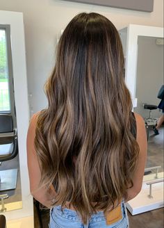 Dark Brown To Brown Balayage, Dark Brown Hair W Brown Highlights, Brown Hair Dark Brown Highlights, Balayage On Dark Brunette, Balayage On Dark Hair Black, Ash Brown Hair Highlights For Black Hair, Black Hair Base Balayage, Hi Lights On Black Hair, Dark Brown Hair With Highlights Brown