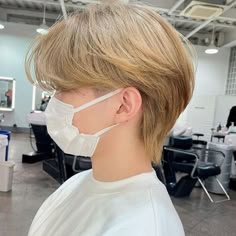 Two Block Women Haircut, Dew Haircut, Long Two Block Haircut, Two Block Haircut Girl, Scaramouche Haircut, Queer Haircut, Bleached Hair Men, Two Block Haircut, Asian Haircut