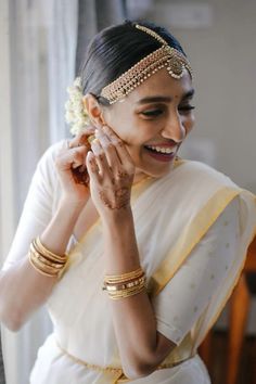 Onam Saree Blouse, Draping Styles, Jewellery Photography Inspiration, Jewellery Photography, Saree Draping, Bridal Attire, Indian Look