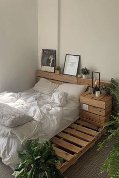 Lit et tête de lit en palette Dekorasi Kamar Tidur