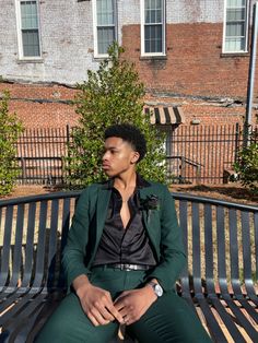 Green Tuxedo For Men Prom, Green And Black Prom Suit, Black Men Prom Outfit Ideas, Prom Outfits For Guys Green, Forest Green Prom Suit, Prom Mens Outfits, Green Prom Outfit Men, Green Suits Prom, Green Prom Men