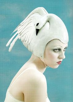 Cyberpunk Hair, Bathing Cap, Crazy Hats, Futuristic Style, White Swan, Futuristic Fashion, Swim Caps, Man Fashion, White Bird