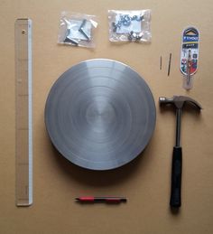 the tools are laid out on the table to be used for making crafts and crafts