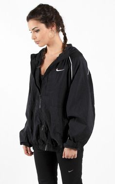 Vintage Nike Windbreaker Jacket | Frankie Collective How To Wear Sneakers, Nike Windbreaker Jacket, Vintage Nike Windbreaker, Outfits To Wear, Nike Sports, Sporty Outfits, Mode Inspo, Athletic Outfits