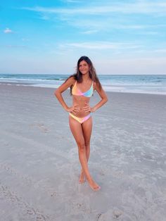 Preppy beach bikini summer insta Preppy Instagram Pictures, Preppy Swimsuit Bikinis, Preppy Beach Pics, Preppy Bathing Suits, Preppy Bikinis, Preppy Swimwear, Preppy Bathing Suit, Preppy Swim, Swim 2024