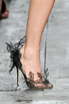 Couture Dior, Lace Pumps, High Heels Boots, Gorgeous Shoes, Fabulous Shoes, If The Shoe Fits