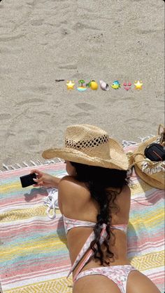 Beach Lounge Chair Poses, Mexico Pictures Ideas, Summer Instagram Pictures Aesthetic, Vacation Picture Ideas Instagram, Boracay Aesthetic, Beach Instagram Pictures, Summer Picture Poses, Beach Pictures Poses, Pool Day