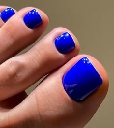 PRICES MAY VARY. Get ready for summer with these toe press on nails blue solid color, designed with short square shape, cute and convenient. Get salon-quality Pedicure results at home with Aegenacess's 28 piece in 14 different sizes Toenail press on nails Easy-to-apply glue stickers (comes with) or liquid glue on nails stick firmly to your natural toe nails giving professional-looking finish in minutes The pack of fake toe nails tips includes glue sticker, wooden stick, nail file and tutorial card, making it easy to find the perfect fit and look for your unique style Specially designed press on toenails for women come in short-length, match the natural shape and curvature of your toenails, perfect for everyday use while also catering to different occasions  Toe Press On Nails is the perfec Bright Blue Pedicure, Electric Blue Pedicure, Cobalt Blue Pedicure, Royal Blue Toenails, Royal Blue Pedicure Ideas, Blue Nails Feet Pedicures, Blue Pedicure Ideas Summer, Blue Toenail Polish, Pedicure Ideas Blue Toenails