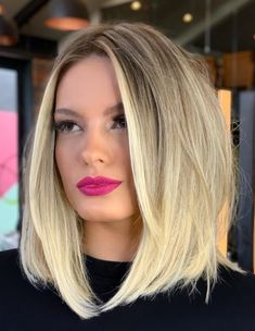 Long Lob Haircut, Lob Haircut Layered, Haircut 2024, Middle Part Hairstyles, Hot Haircuts, Oval Face Haircuts, Long Bob Haircuts, Lob Hairstyle