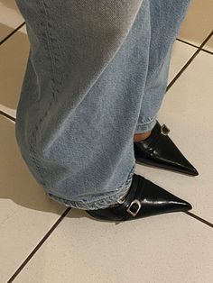 Jeans With Heels, Heels Outfits, Stil Inspiration, Pointed Heels, Mode Ootd, Mein Style