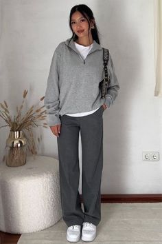 #fashion #y2k #clothing #outfitideas #outfits Business Pants Casual Outfit, Work Outfits Women Sweater, Casual Outfit With Dress Pants, Comfort Chic Outfit, Cool Office Outfits Women Casual, Casual And Classy Outfits, Cute Fall Office Outfits, Work Outfits Women Grey Pants, Button Up Winter Outfit