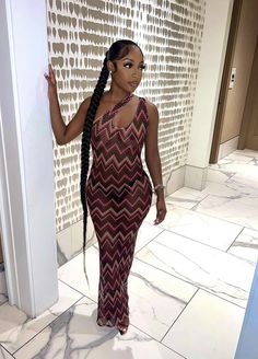 Braided Ponytail Black Hair, Date Night Hairstyles, Date Night Hair, Short Weave Hairstyles, Outfits Night Out, Braiding Your Own Hair, Night Hairstyles, 2000s Fashion Trends, Tight Dress Outfit