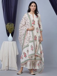 Pink White Hand Block Printed Cotton Dupatta Printed Cotton Suit Designs, Kurty Pattern, Printed Kurti Designs, Cotton Suit Designs, डिजाइनर कपड़े, Cotton Dress Pattern, Block Printed Suits, Printed Suit, Kurta Patterns