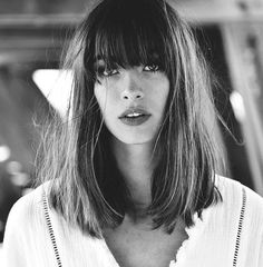 Haircuts For Medium Length Hair, Lob Haircut, Haircuts Straight Hair, Trending Hairstyles, Short Hair With Bangs, Long Straight Hair, Face Shape, Hairstyles Haircuts, Hairstyles With Bangs