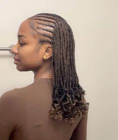 Fulani Braids From Back, Braided Fulani Hairstyles, Short Braided Cornrow Hairstyles, Fulani Braid On Natural Hair, Simple Cornrow Styles For Black Women, Short Black Braids Hairstyles, Cute Hair Braids For Short Hair, Fulani Cornrows Natural Hair, Fulani Braids Short Hair