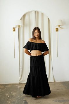 ☽ ***SKIRT ONLY*** ☽ Long Flare Maxi Skirt ☽ Flare Detail ☽ Perfect to pair with any color top or black! ☽ Ties in front ☽ Super cozy Black Maxi Skirt Outfit, Sea Bright, Flare Maxi Skirt, Skirt Model, Maxi Skirt Outfits, Black Maxi Skirt, Cropped Style, Swimwear Accessories, Black Crop Tops