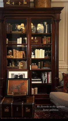 Ralph Lauren Interiors English Country, English Country Library, London House Interior, Ralph Lauren Home Living Room, Living Room Hutch, Ralph Lauren Interiors, English Interior Design, Kelsey Simone, English Interior