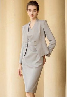 Women Office Outfits, Dark Blue Blazer, Coat Collar, Business Attire Women, Womens Suits Business, Professional Outfits Women, Business Dress, Professional Image, Business Wear