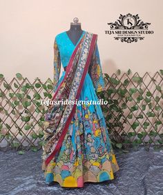 Kalamkari Lehangas For Women, Pen Kalamkari Lehangas, Kalamkari Lehengas, Lehanga Half Saree, Kalamkari Lehenga, Front Blouse Designs, Purple Lehenga, Netted Blouse Designs, Kalamkari Designs